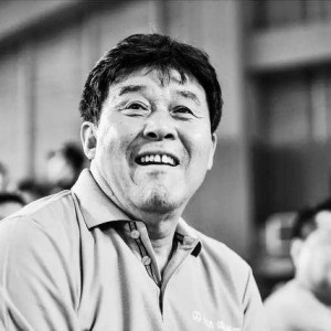 9393体育APP-迟尚斌生涯：曾是铁血队长 缔造大连足球黄金时代